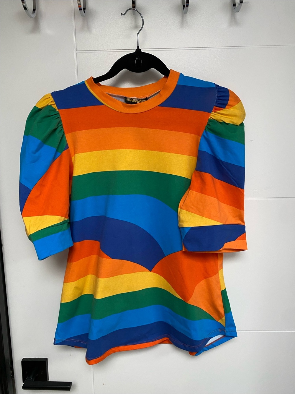 Nooworks Puff Top in Sunset Valley print size large (NWT)